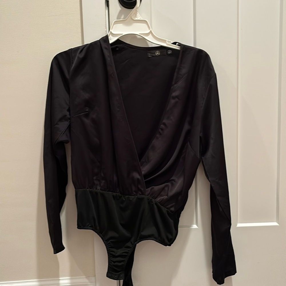 ⭐️HP⭐️ASOS Missguided Womens Black Long Sleeve Front Plunge Thong Bodysuit 8